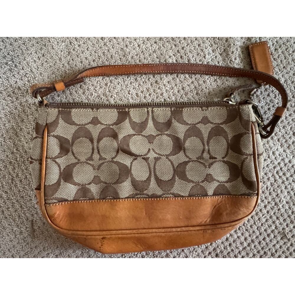 Coach 100% Leather Hampton Demi Logo Handbag ~ Darling - Picture 2 of 5